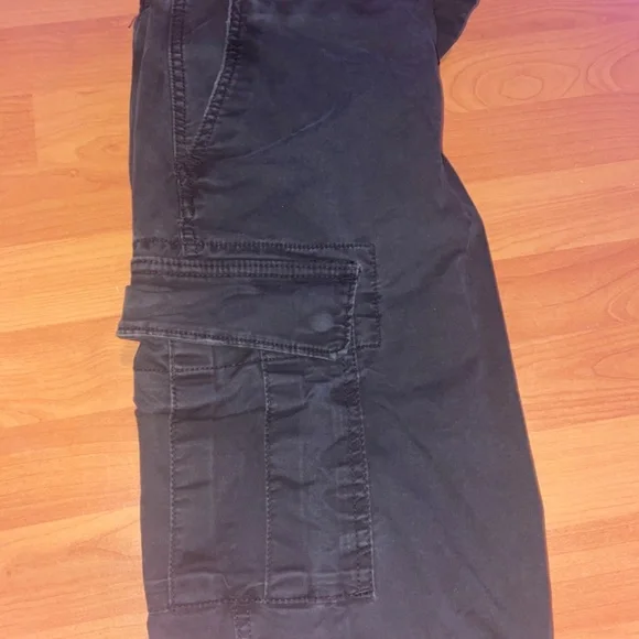 Black American eagle cargos - Picture 4 of 7